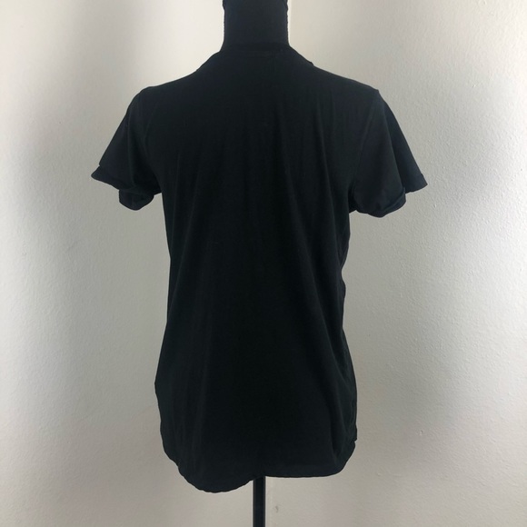 Laura Wells T-shirt - Picture 3 of 6